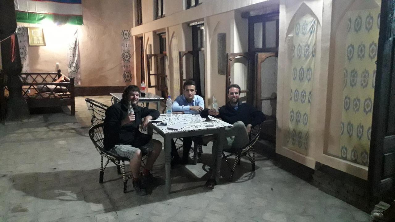 Hotel Meeting Each Other In Mekhtar House Buchara Exterior foto